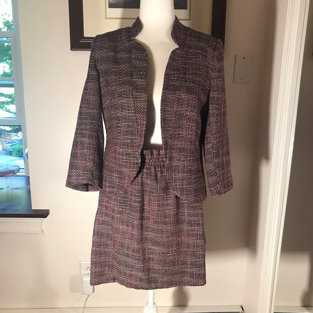 Tweed suit, fitted, short skirt